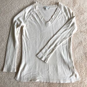 White + Warren cashmere vneck sweater